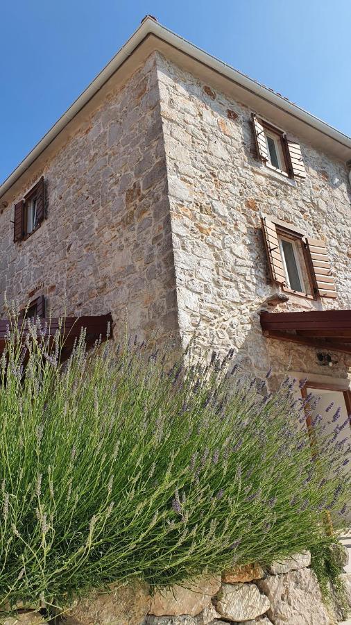 Villa Santa Eufemia Sutomiscica Eksteriør bilde