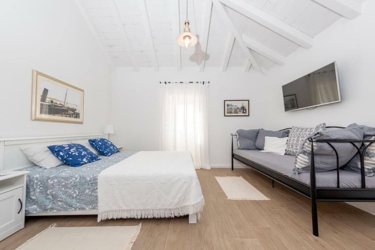 Villa Santa Eufemia Sutomiscica Eksteriør bilde
