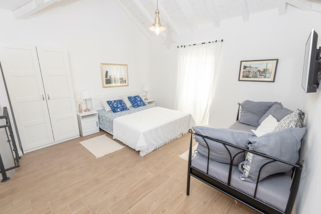 Villa Santa Eufemia Sutomiscica Eksteriør bilde