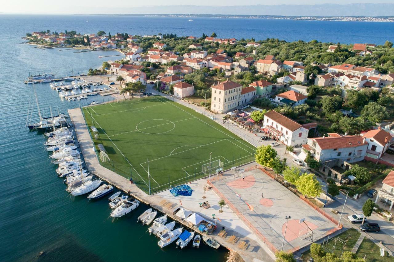 Villa Santa Eufemia Sutomiscica Eksteriør bilde